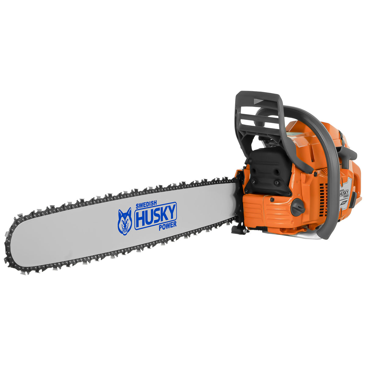 Motosierra Husky Power SH36528 de 61.5 cc con barra de 28 pulgadas, vista en tres cuartos.