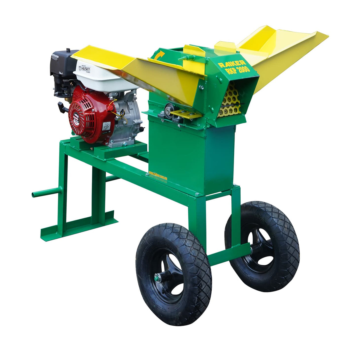 Picadora de forraje Rayken RKP2000B-HSK9 con motor Husky 9 HP, vista opuesta.