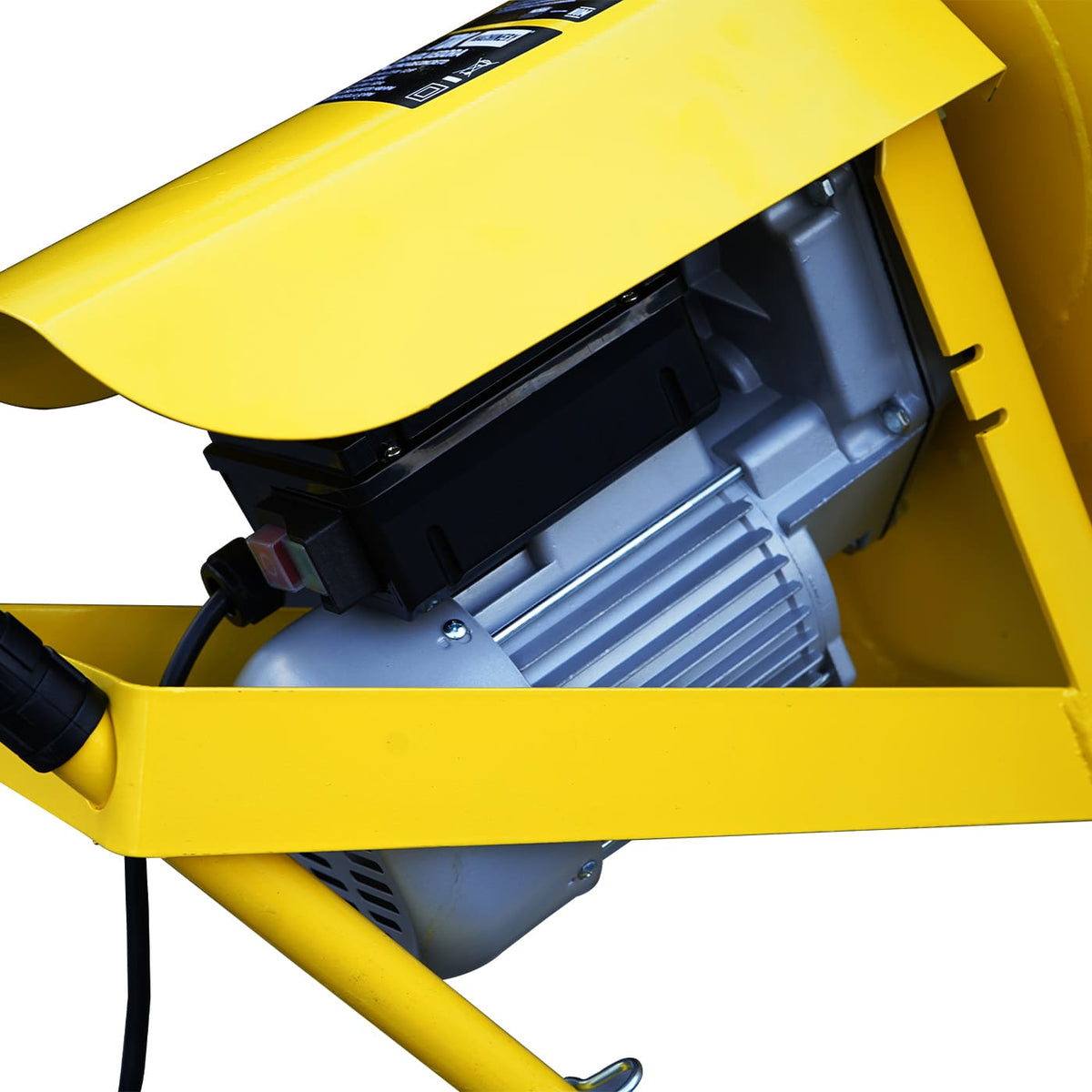 Revolvedora eléctrica TDK MATCH140 140 L de medio saco, detalle del motor.